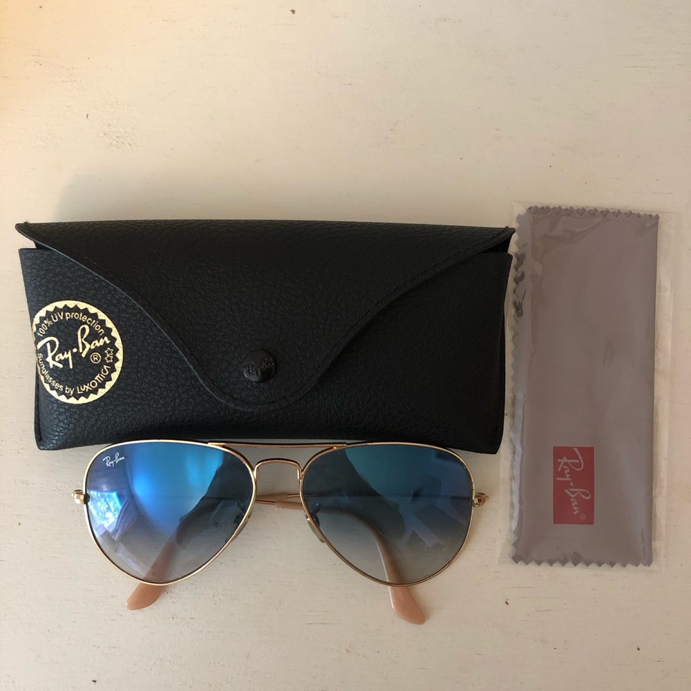 Ray Ban Aviator sunglasses